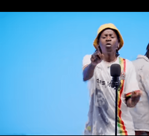 Karliteira – Vou Bater Na Parede